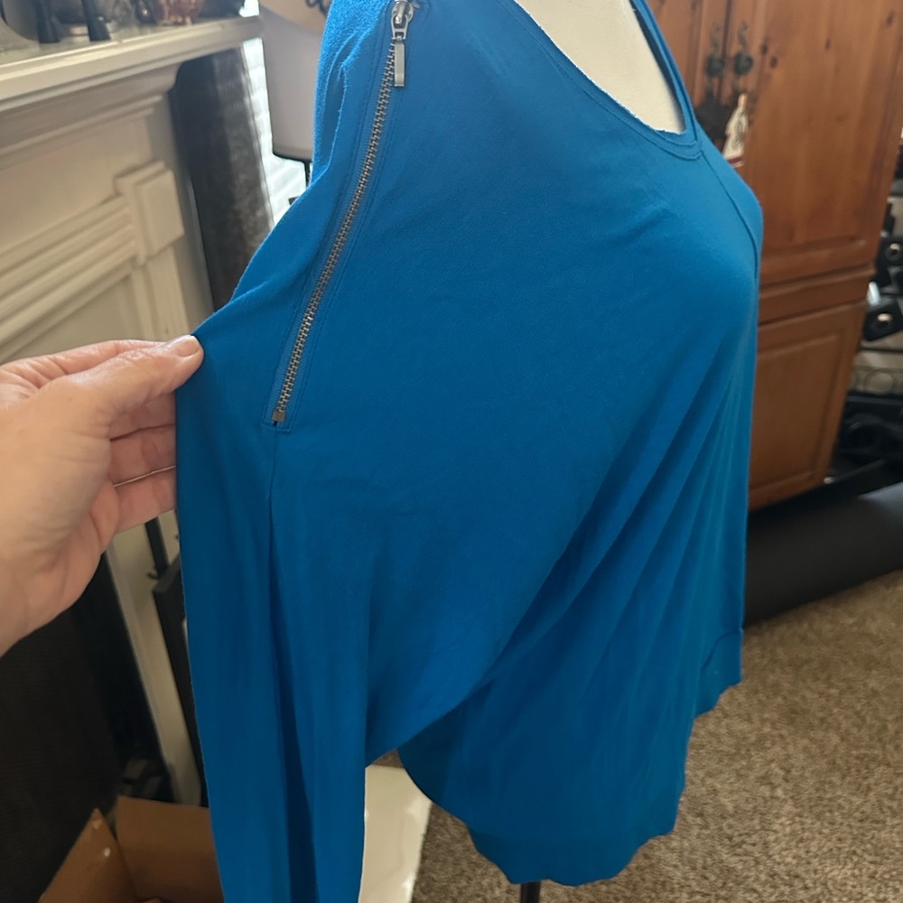 Chicos Vibrant Blue Long Sleeve Top Chicos Sz 2 - Picture 3 of 9